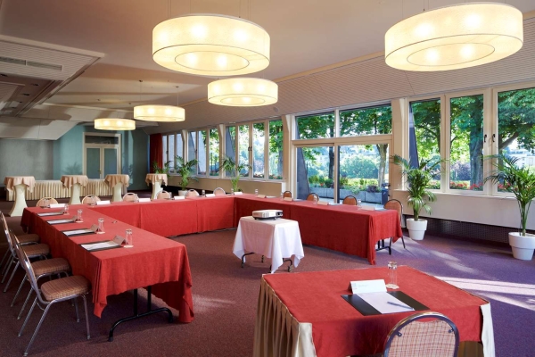 Hotel Parc Plaza